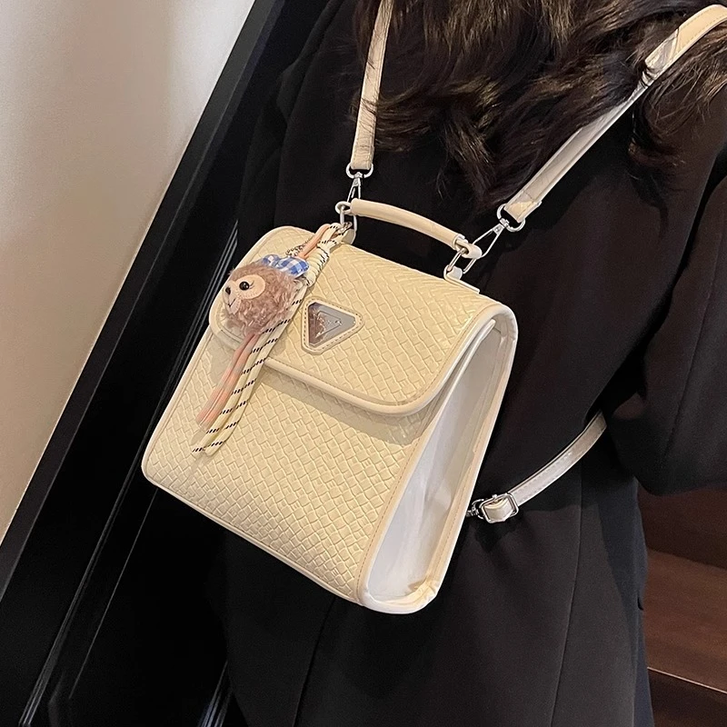 小型时尚百搭双肩包女2025新款小背包超火爆款高级感小众斜挎小包