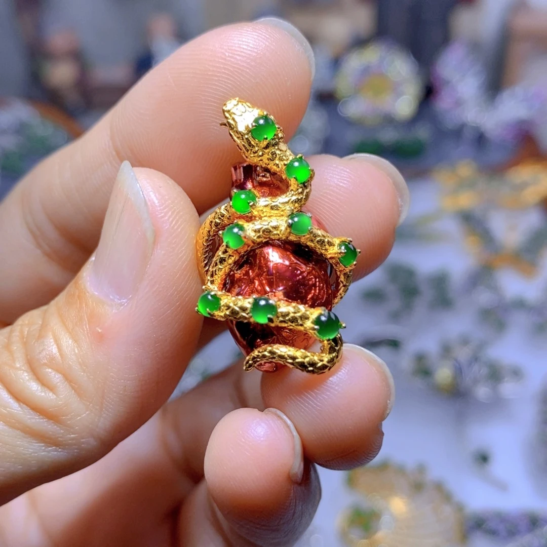 翡翠耳钉银S925镶嵌天然翡翠