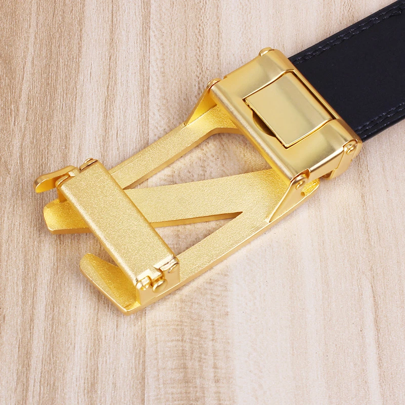 新款钢扣仿鳄鱼皮带男 真皮自动扣牛皮腰带 男士百搭腰封裤带