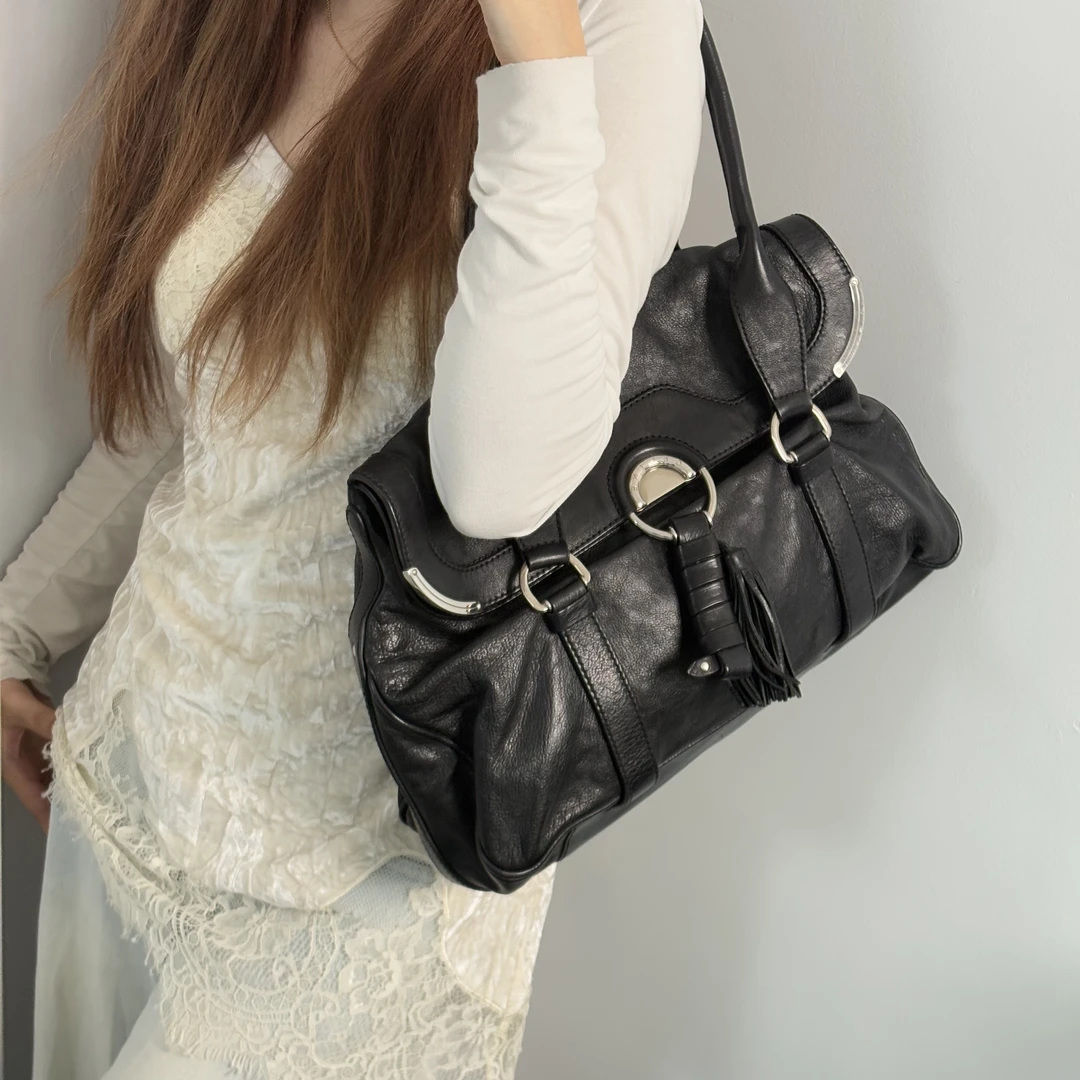95新 Celine/思琳 黑银皮质单肩包cy