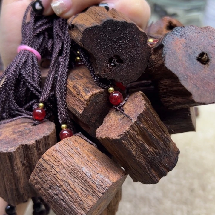 藤类缅甸小叶降真香随形吊坠