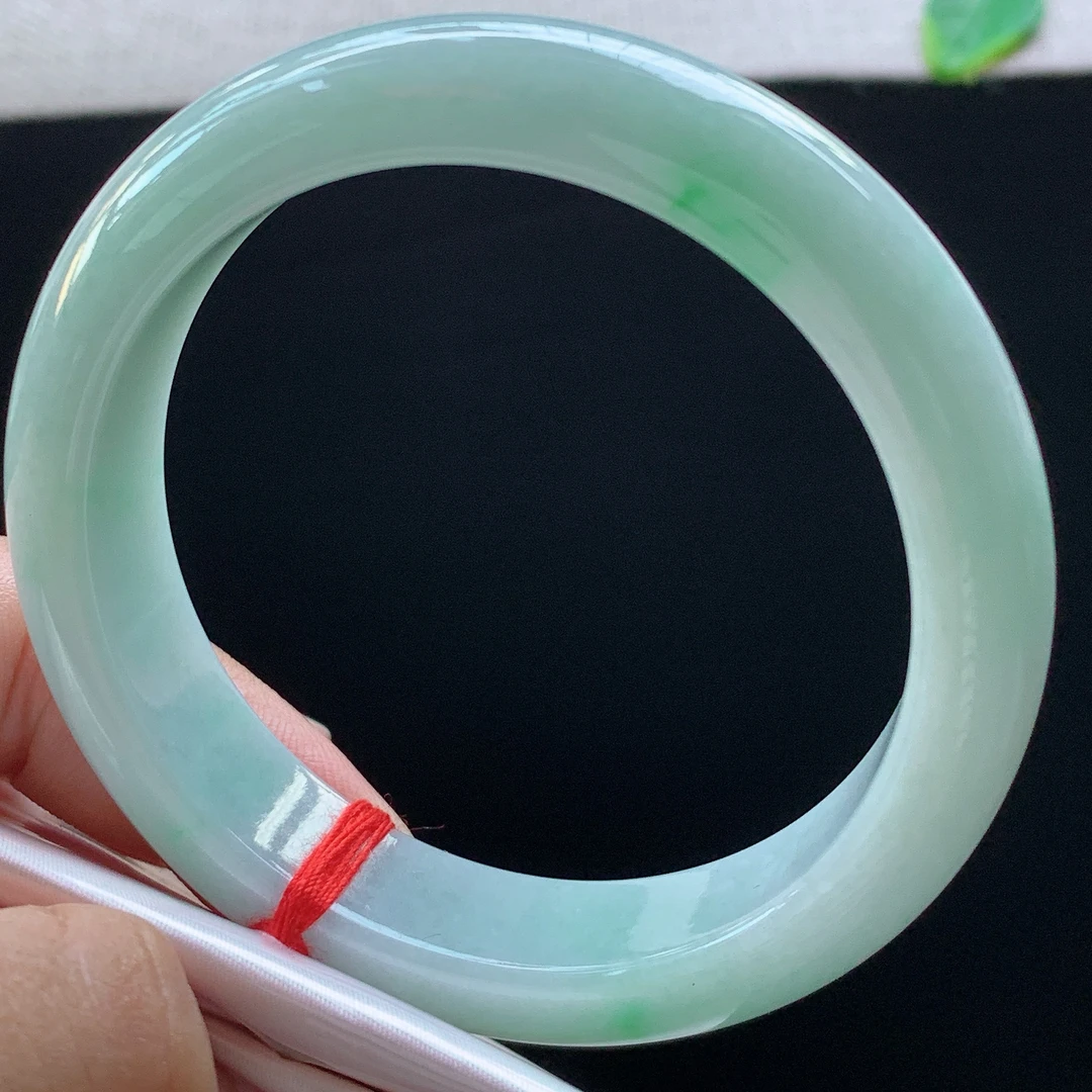 54.4/13/8.2，正圈53/54，飘色，阳底细润，干净