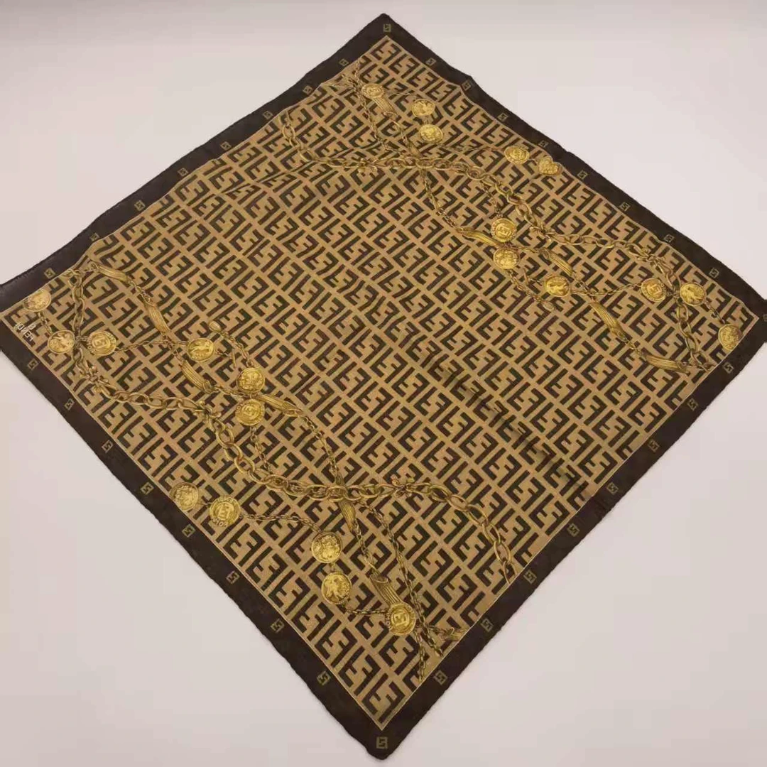 95新 FENDI/芬迪  海囤/芬迪/丝巾/yy14337