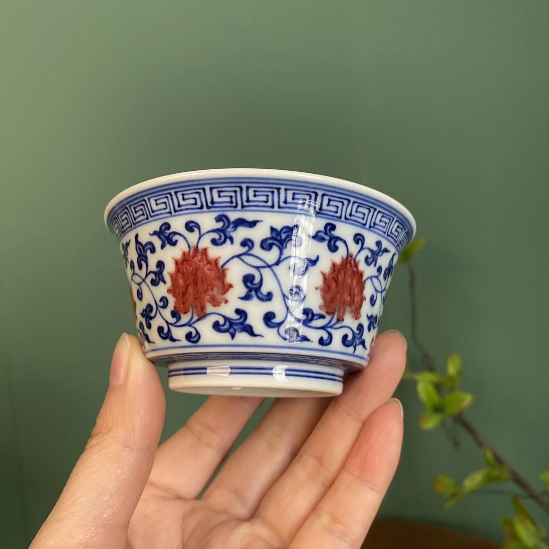 【望月御品】釉里红缠枝莲马蹄杯