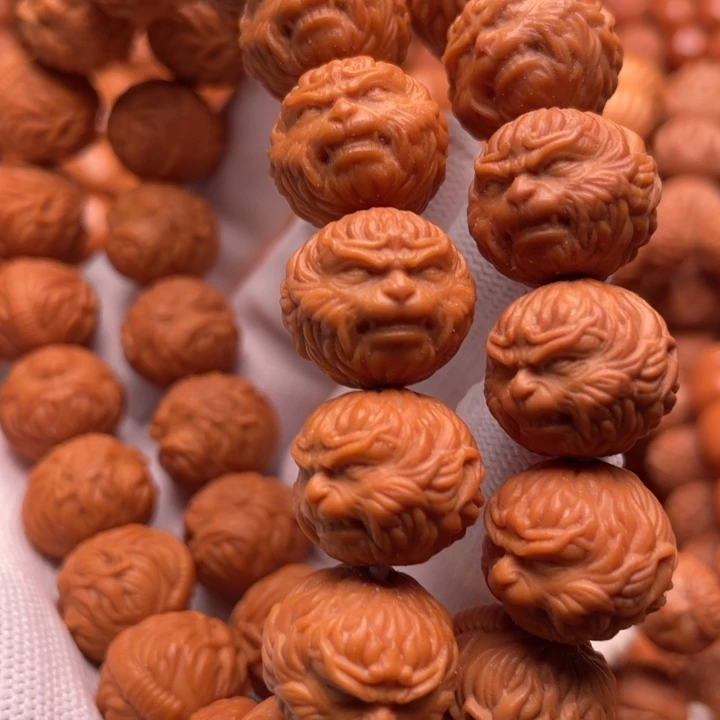 猴头核桃吊坠姚***酒斗战胜佛