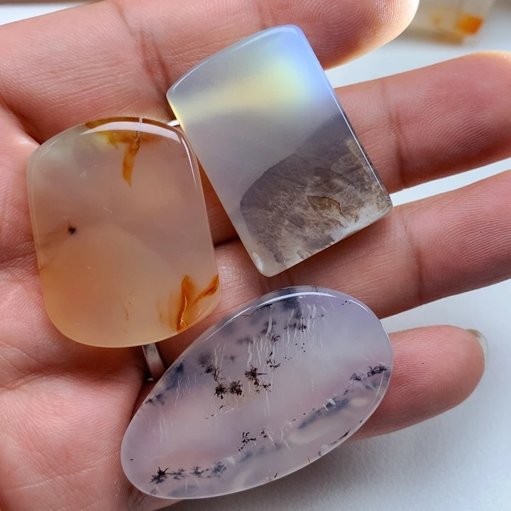 玛瑙/玉髓颈饰未镶嵌王*广