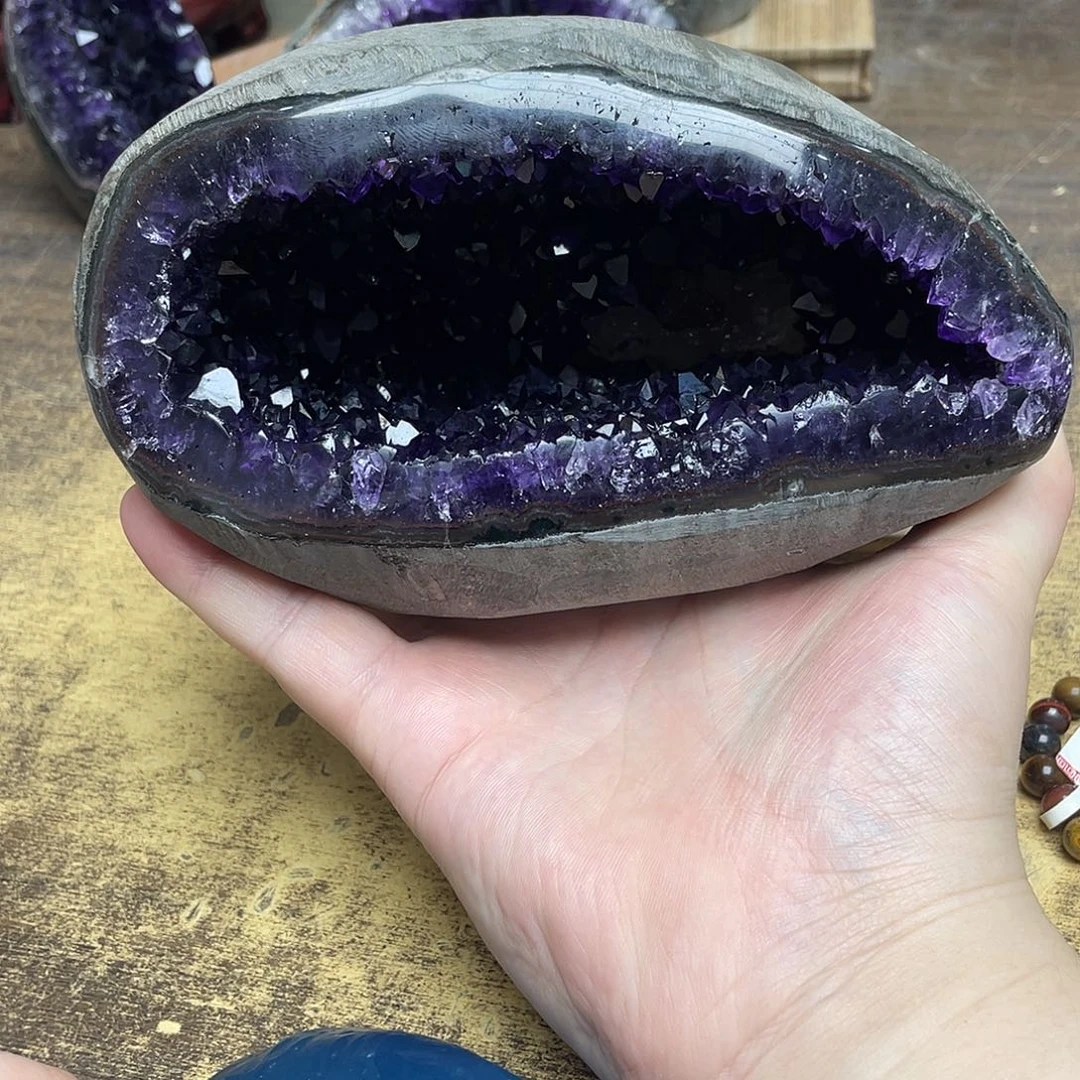 一***林未镶嵌大型摆件（非配饰）紫晶