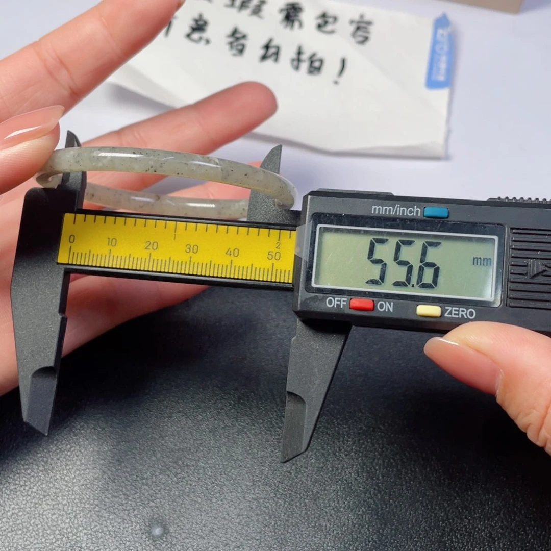 和田玉未镶嵌颈饰手镯10