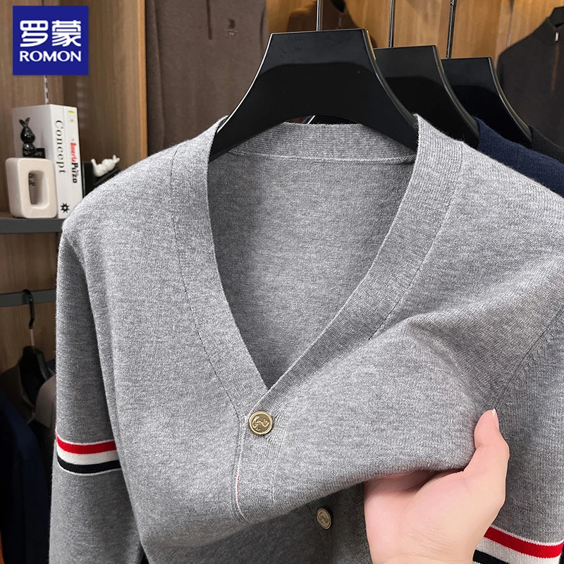 罗蒙中青年纯色V领开衫男针织衫秋新款毛衣V领外套男罗蒙白色毛衣