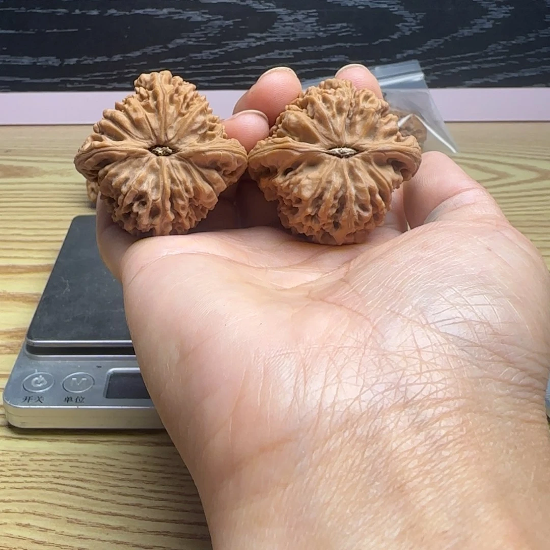 桃核吊坠W*核桃个头