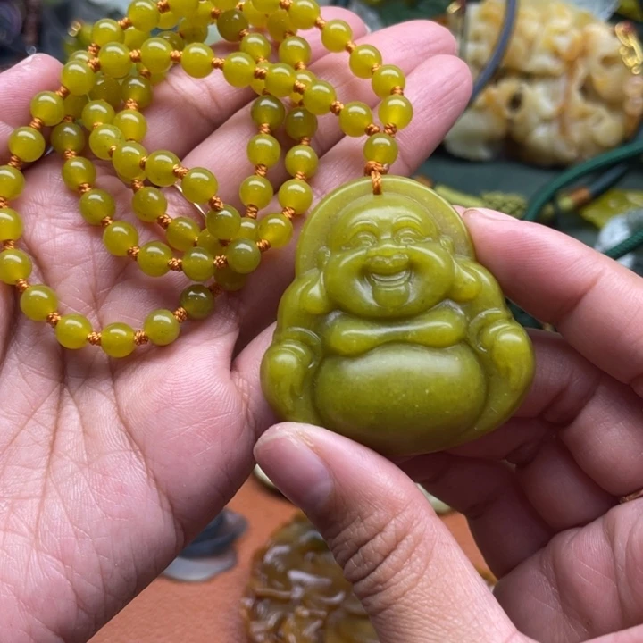 蛇纹石玉未镶嵌颈饰