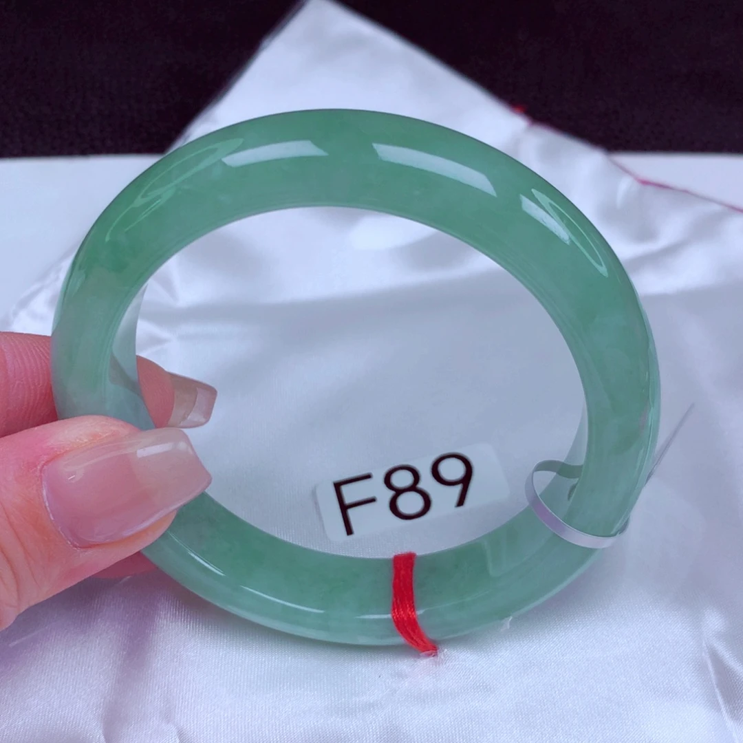 翡翠未镶嵌手镯手镯