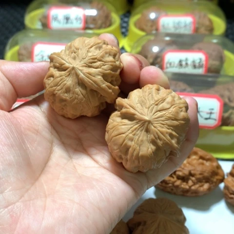 吊坠文玩核桃高端蜡皮野生