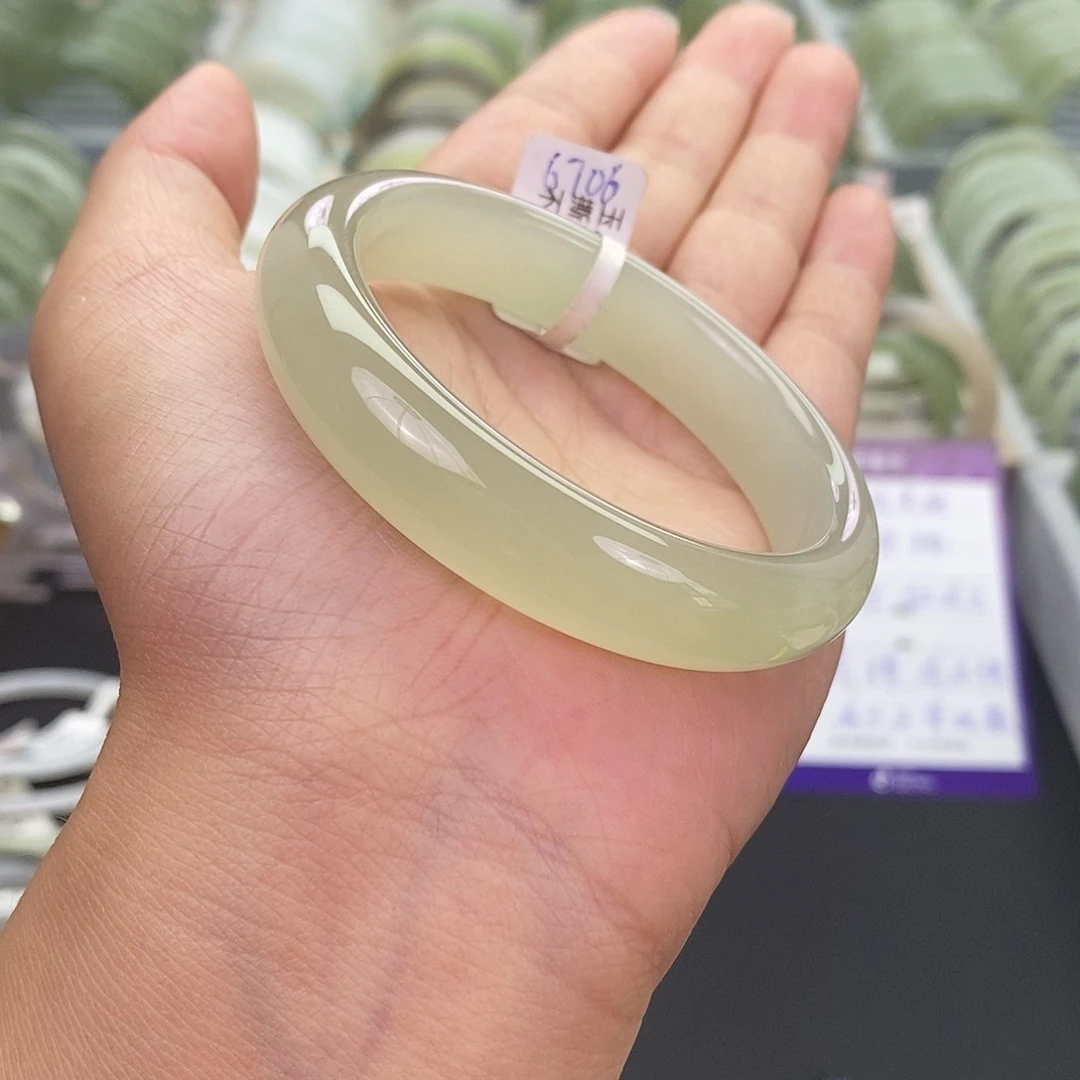 和田玉未镶嵌珠宝奇石和田玉手镯52.53