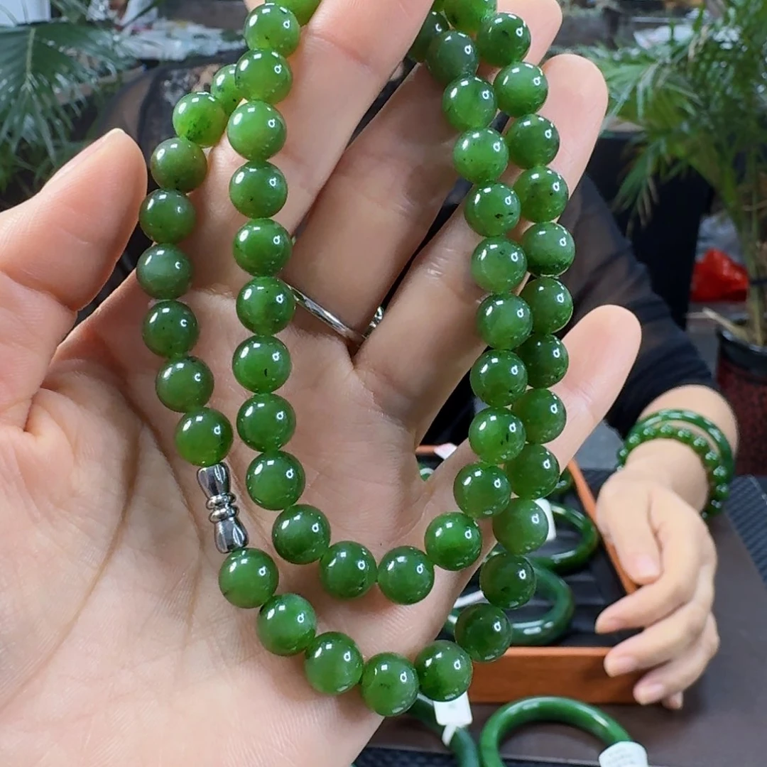 颈饰未镶嵌和田玉（碧玉）卡8