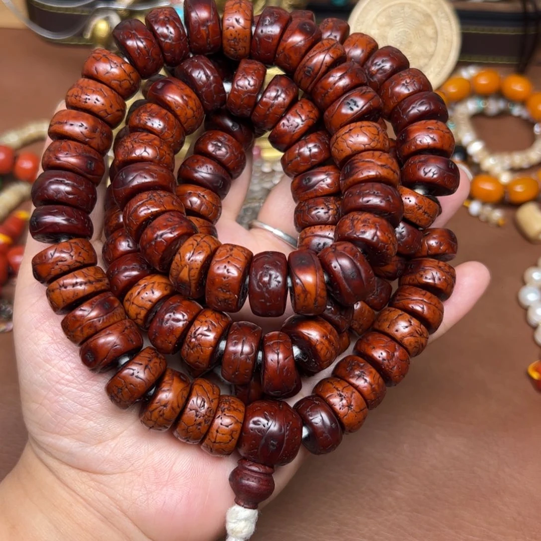 S***r凤眼菩提手串如图