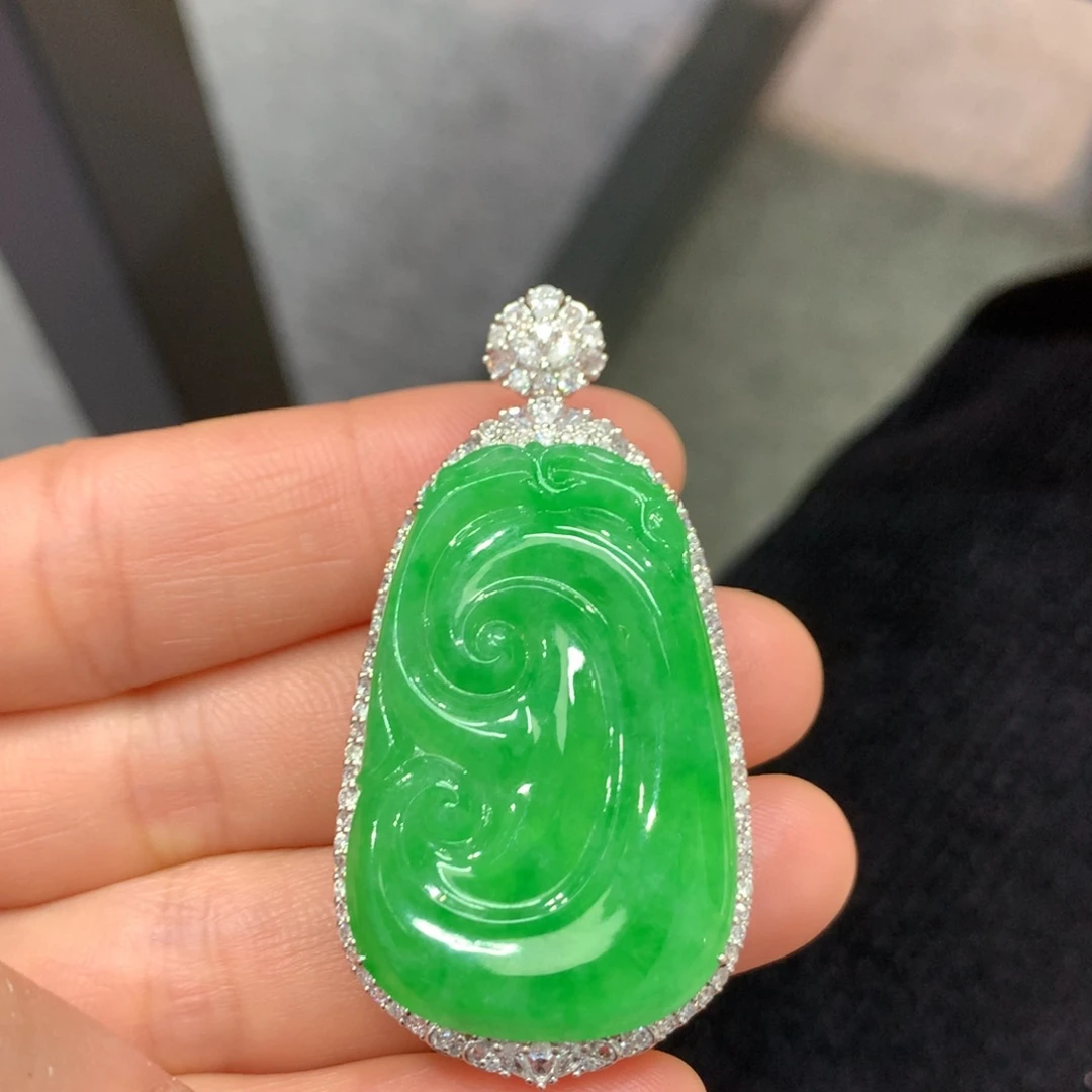 翡翠18K金镶嵌吊坠(不含链)