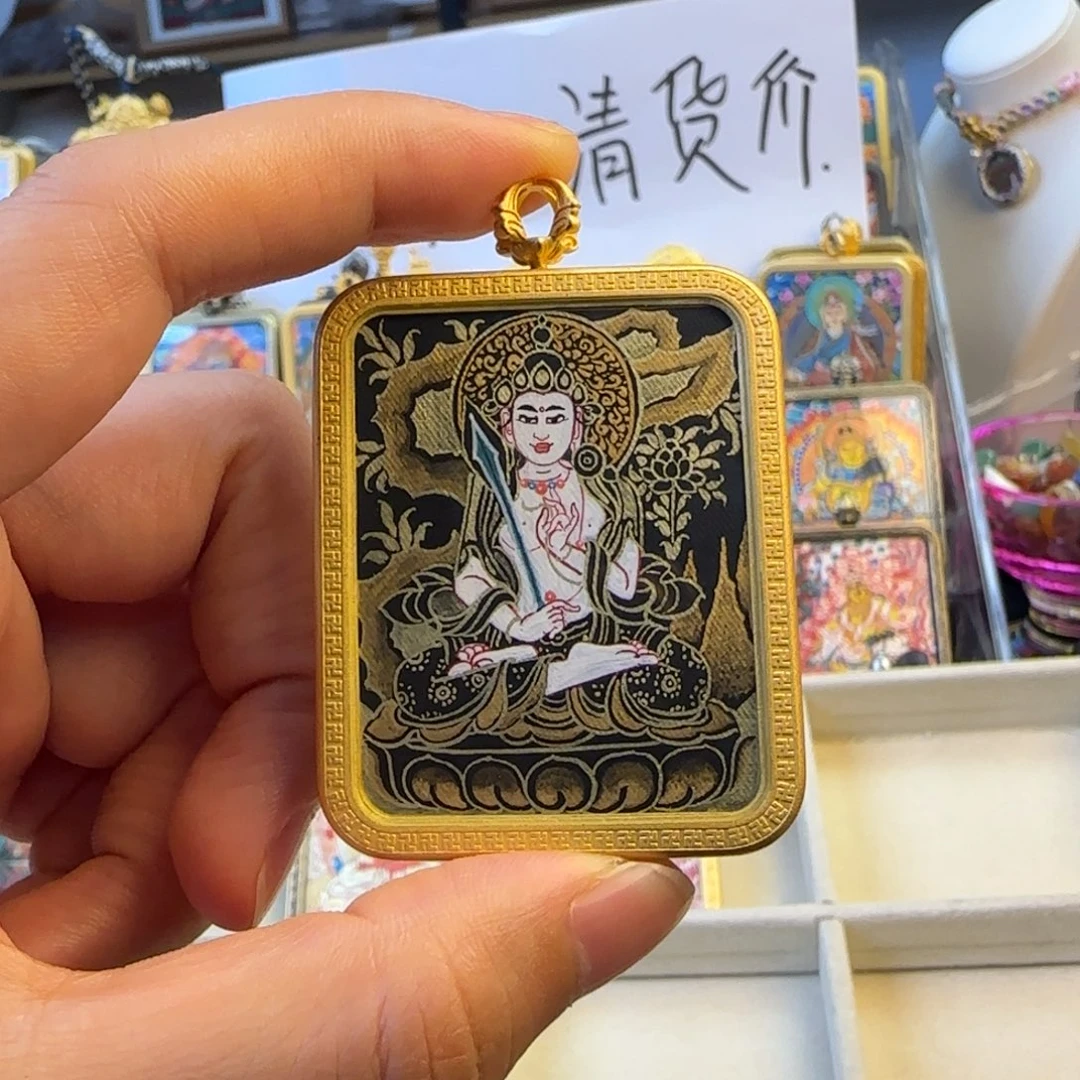 吊坠就**妮虚空菩萨热贡唐卡