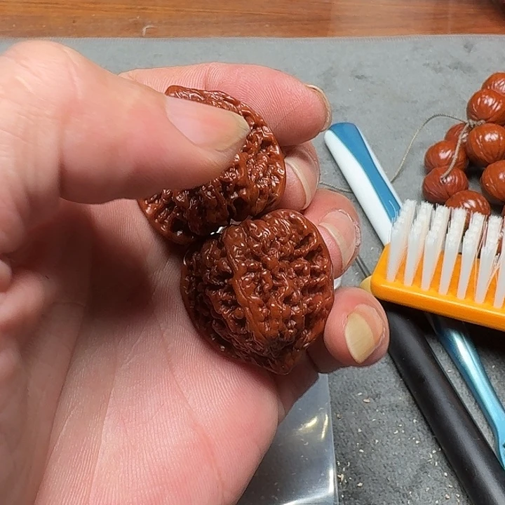 不***哥吊坠文玩核桃033满天星