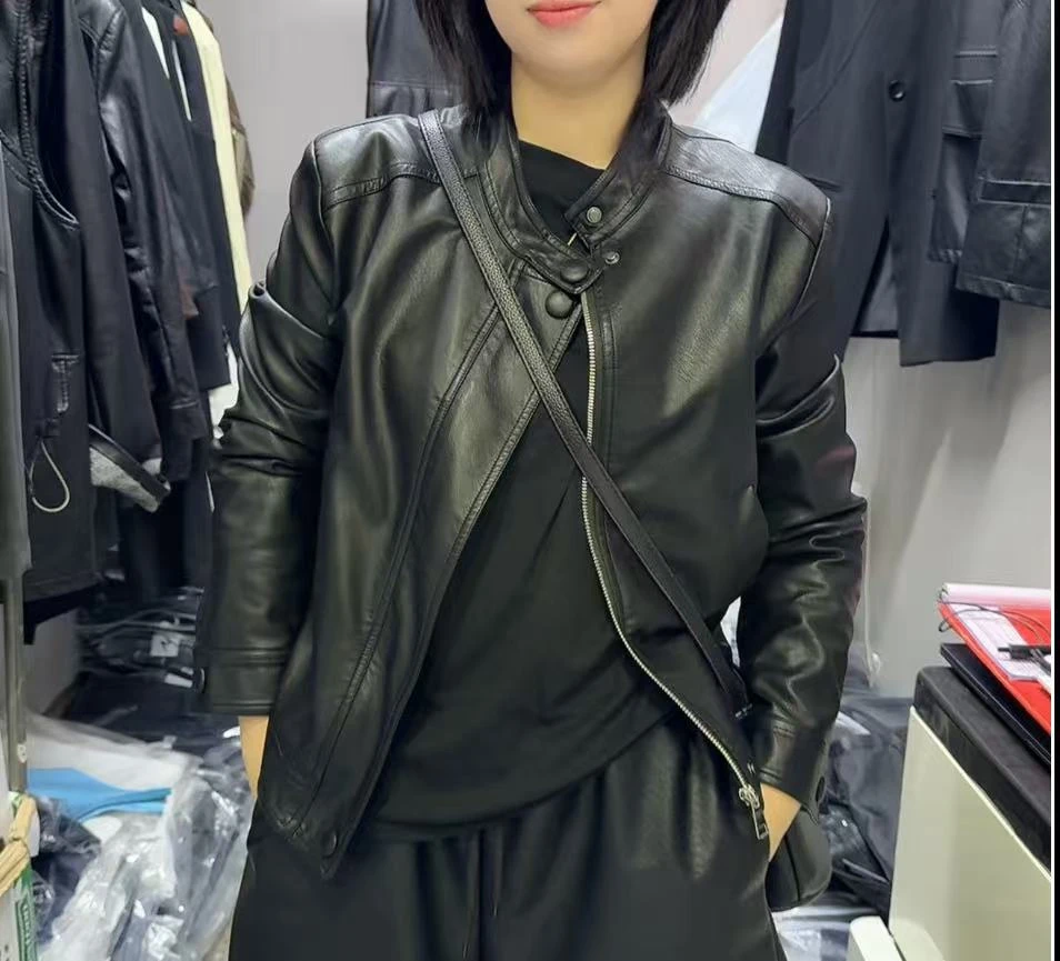 8821秋款水洗皮U外套