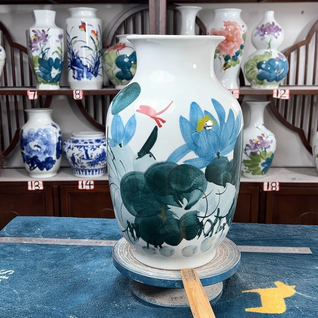 摆件景德镇陶瓷大冬兰莲