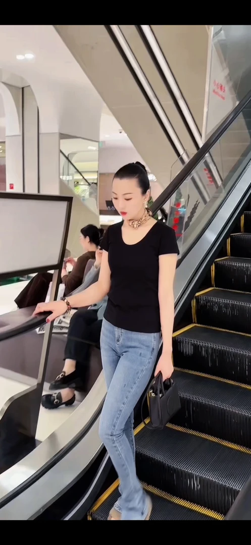 棉质高弹夏季修身公主风短袖体恤不起球休闲速干短袖常规百搭V领