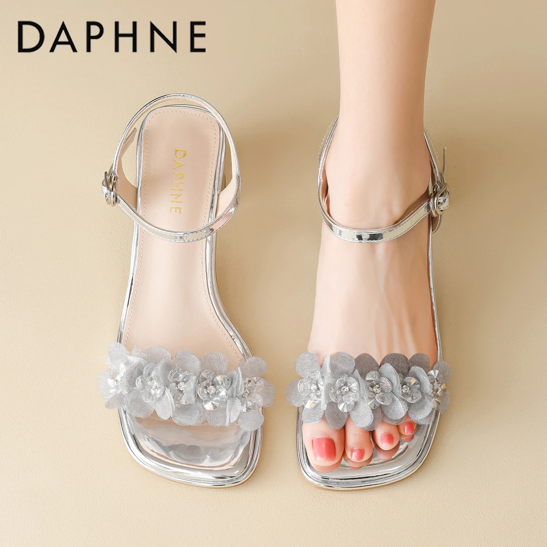 达芙妮5CM增高仙女风一字带凉鞋女2025夏季新款时尚百搭舒适女鞋