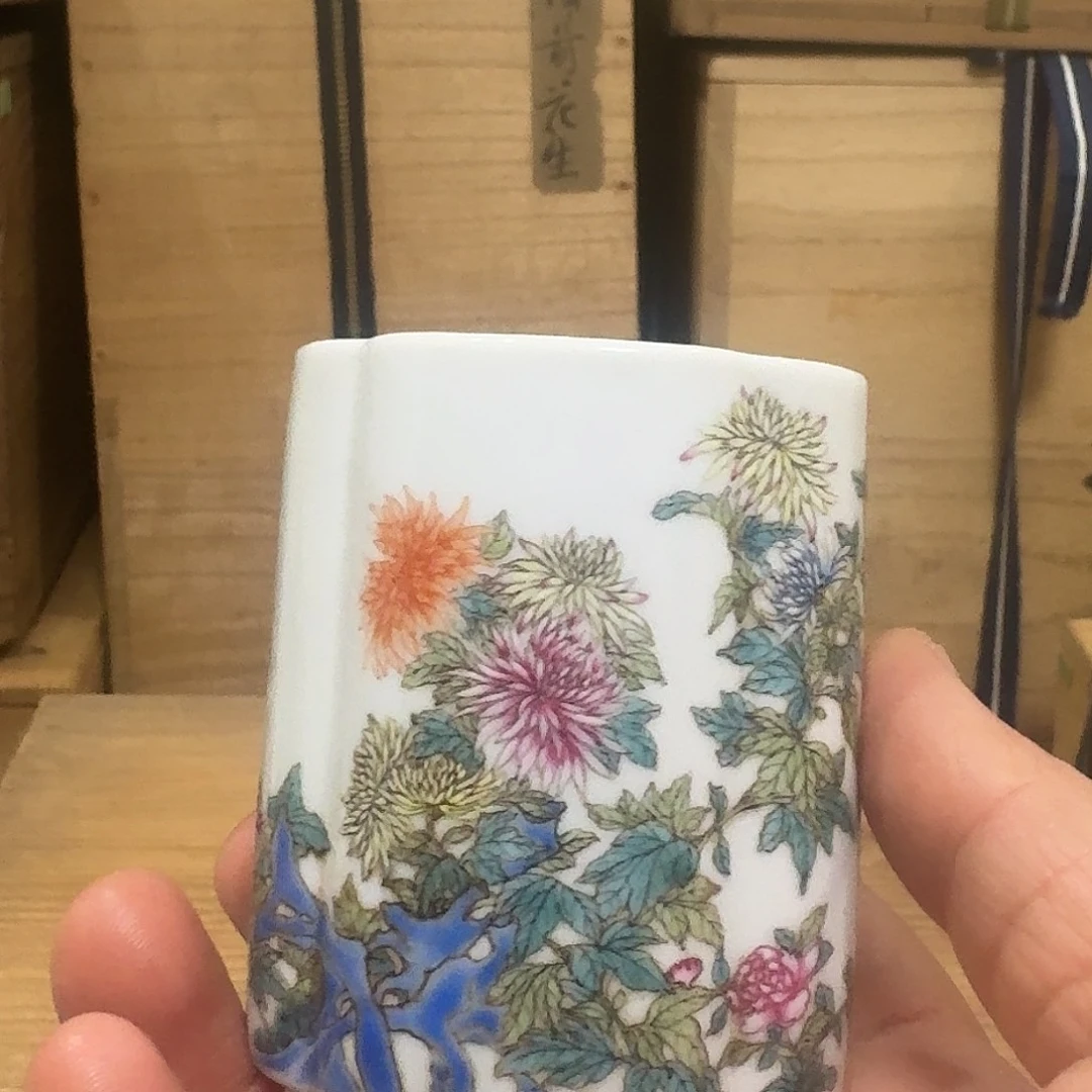 瓷片粉彩小笔筒888