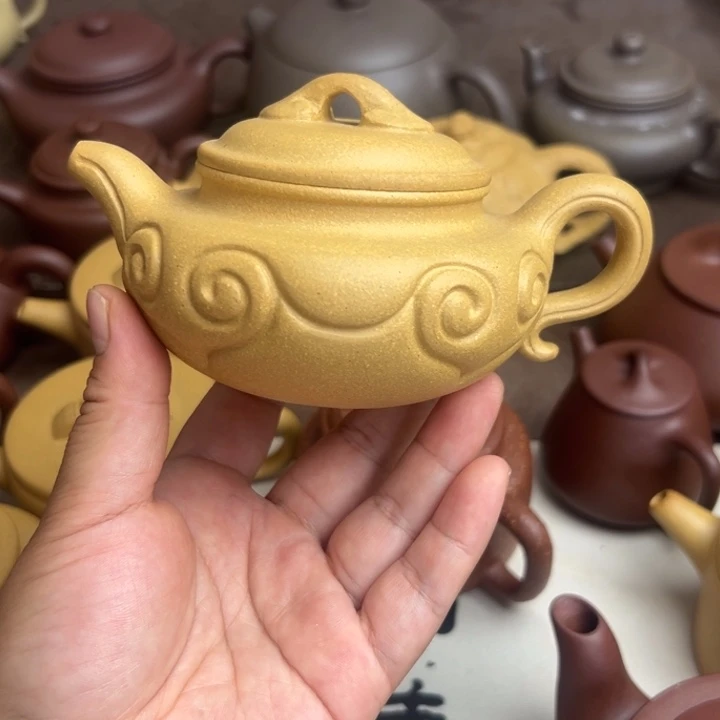 茶壶紫砂黄金段半手工的210cc左右瑕疵