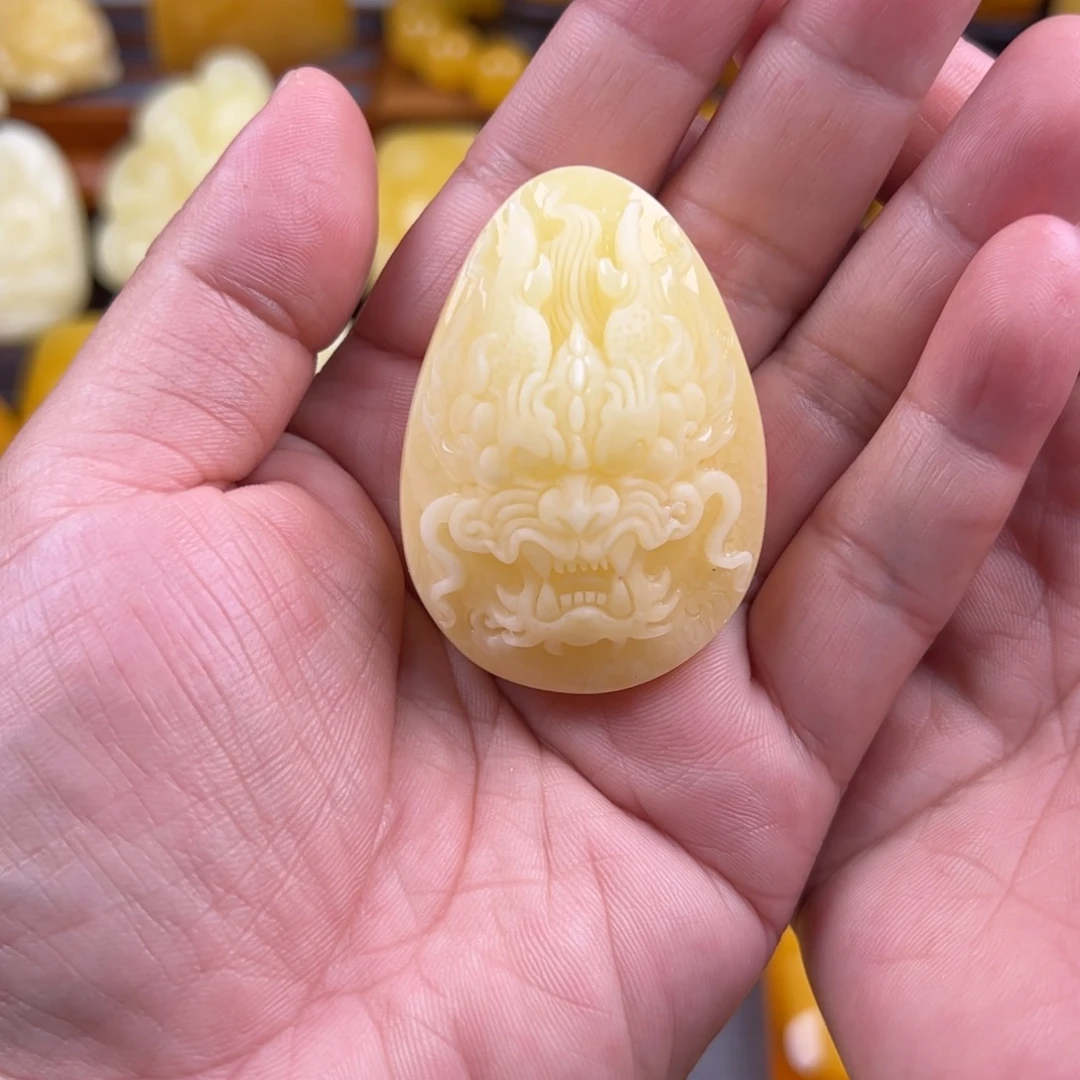 琥珀颈饰未镶嵌纯天然蜜蜡
