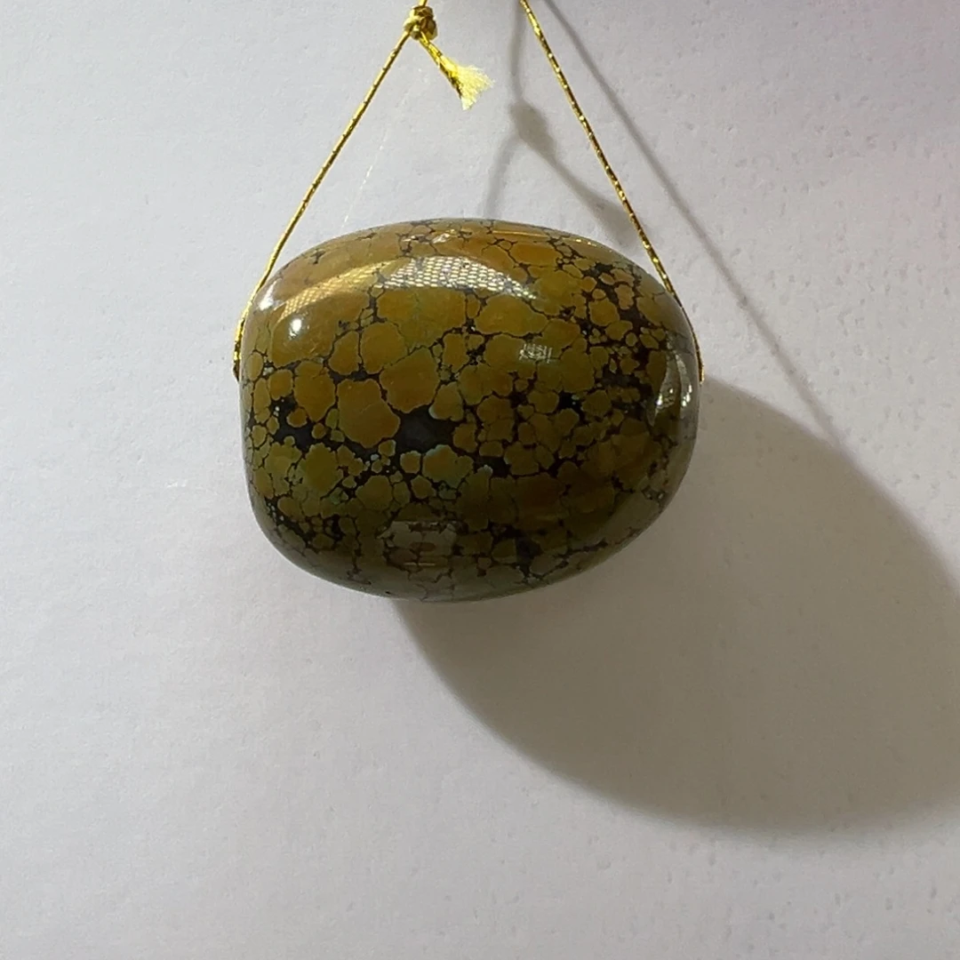 绿松石未镶嵌挂件