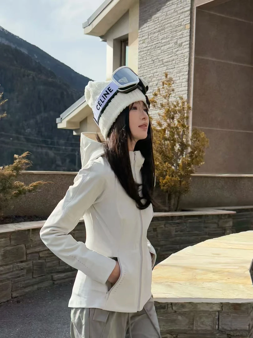 冲锋衣 Cross Chill 防风连帽夹克 女款运动纯色跑步外套