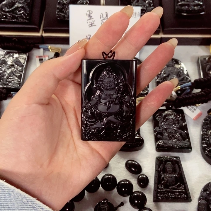 亿***龙颈饰未镶嵌翡翠翡翠