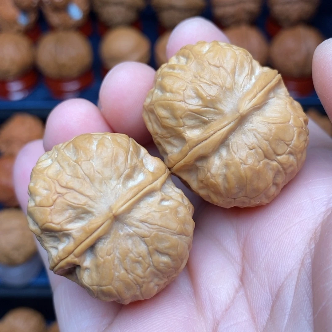 文玩核桃把件清***?手捻