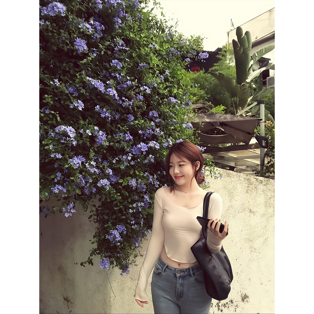 长袖U领低胸圆弧不规则露腰短款T恤打底上衣牛仔裤翘臀小脚铅笔裤