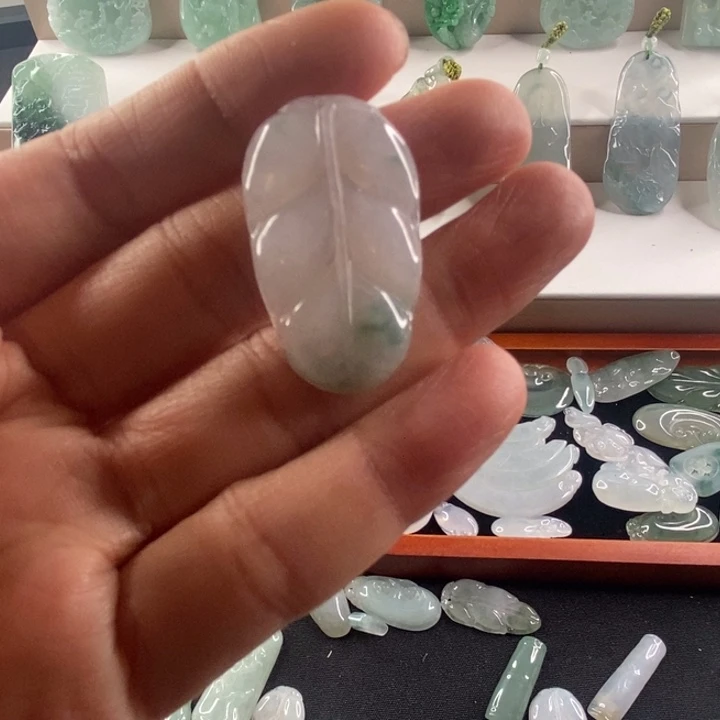 颈饰未镶嵌翡翠天然翡翠