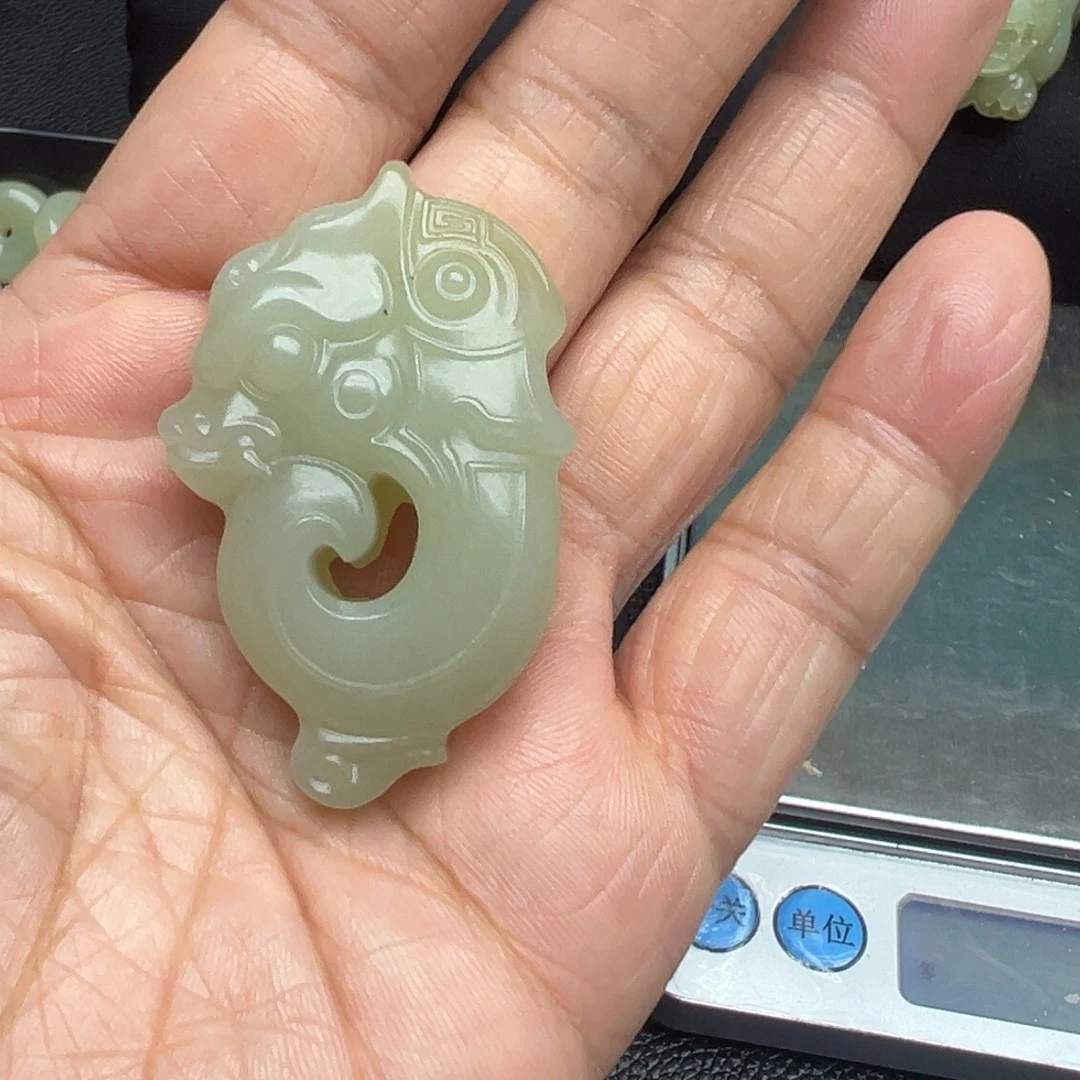 和田玉（糖玉）未镶嵌吊坠(不含链)
