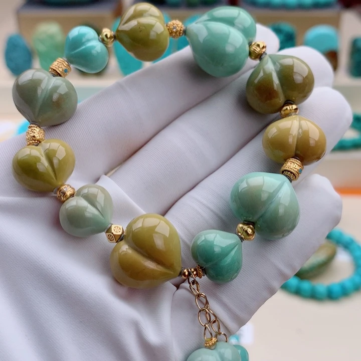 绿松石未镶嵌挂件