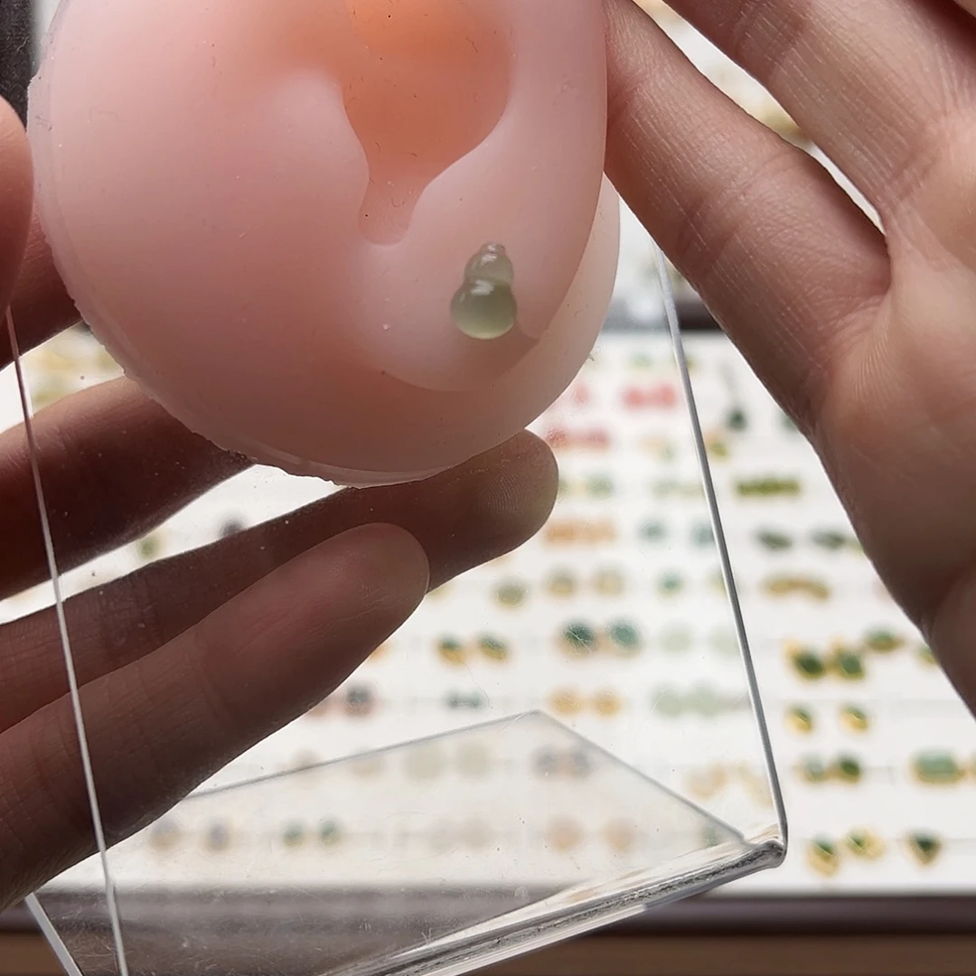 银S925镶嵌和田玉耳饰