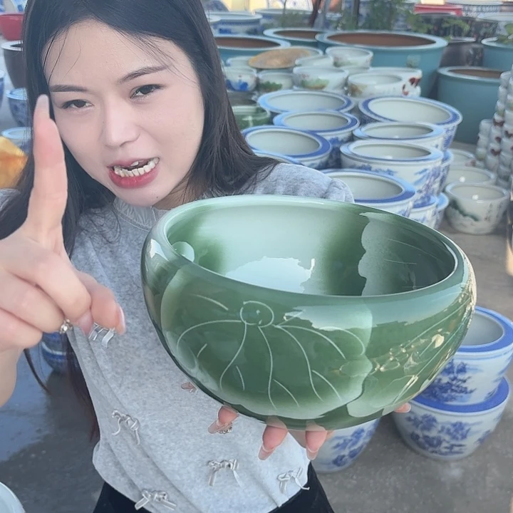 口径23cm高度13cm。111