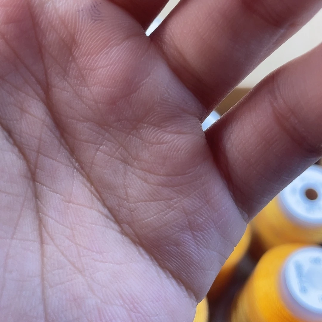 喜***团聚酯纤维6股12克蜡-深咖啡，泥潭、龙葵紫