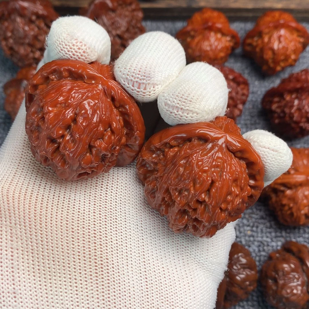 猴头核桃吊坠董****)白狮子KSS.3.#00#