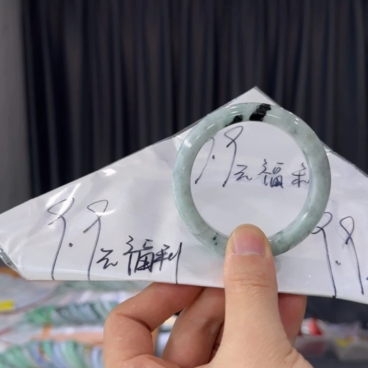 翡翠手镯未镶嵌?***?纯天然缅甸翡翠A货买断