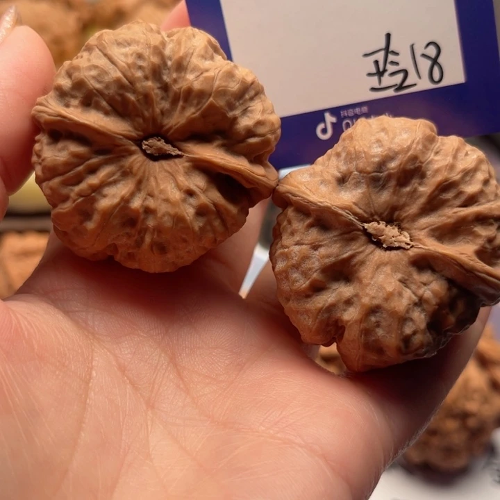 吊坠文玩核桃雨****O文玩核桃把件18