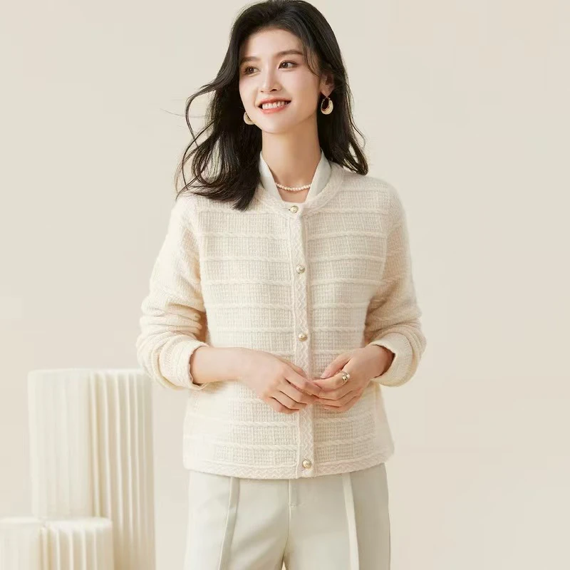 新款小香开衫外套圆领长袖设计女士舒适百搭款精品9013