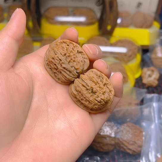 文玩核桃吊坠四座楼