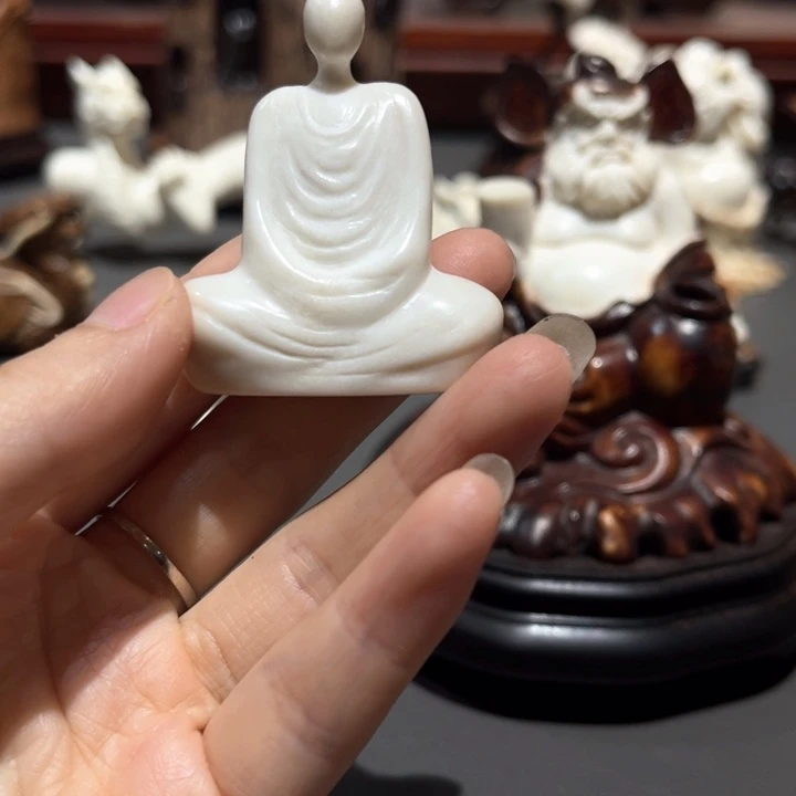 木飞**鞋鹿角工艺品摆件