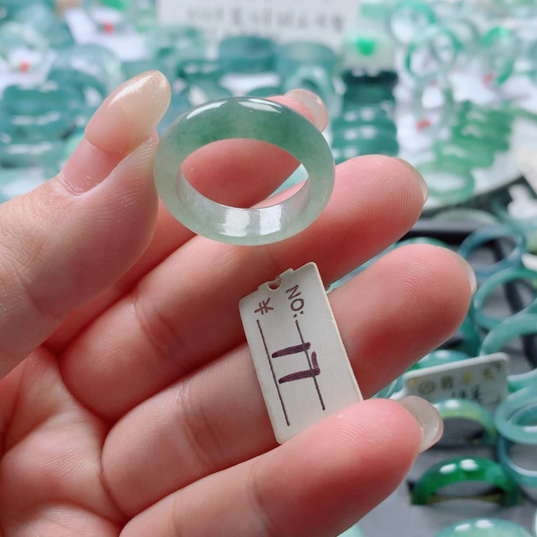 翡翠戒指未镶嵌戒指