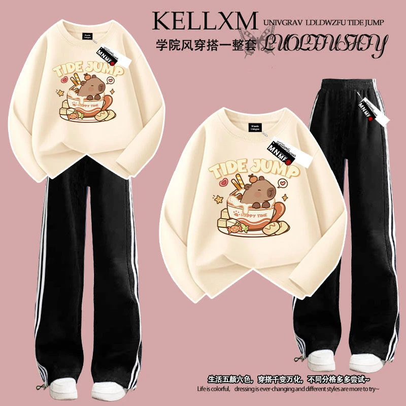 洋气卡通卡皮巴拉印花男女童春秋季套装长袖T恤三条杠长裤学院风