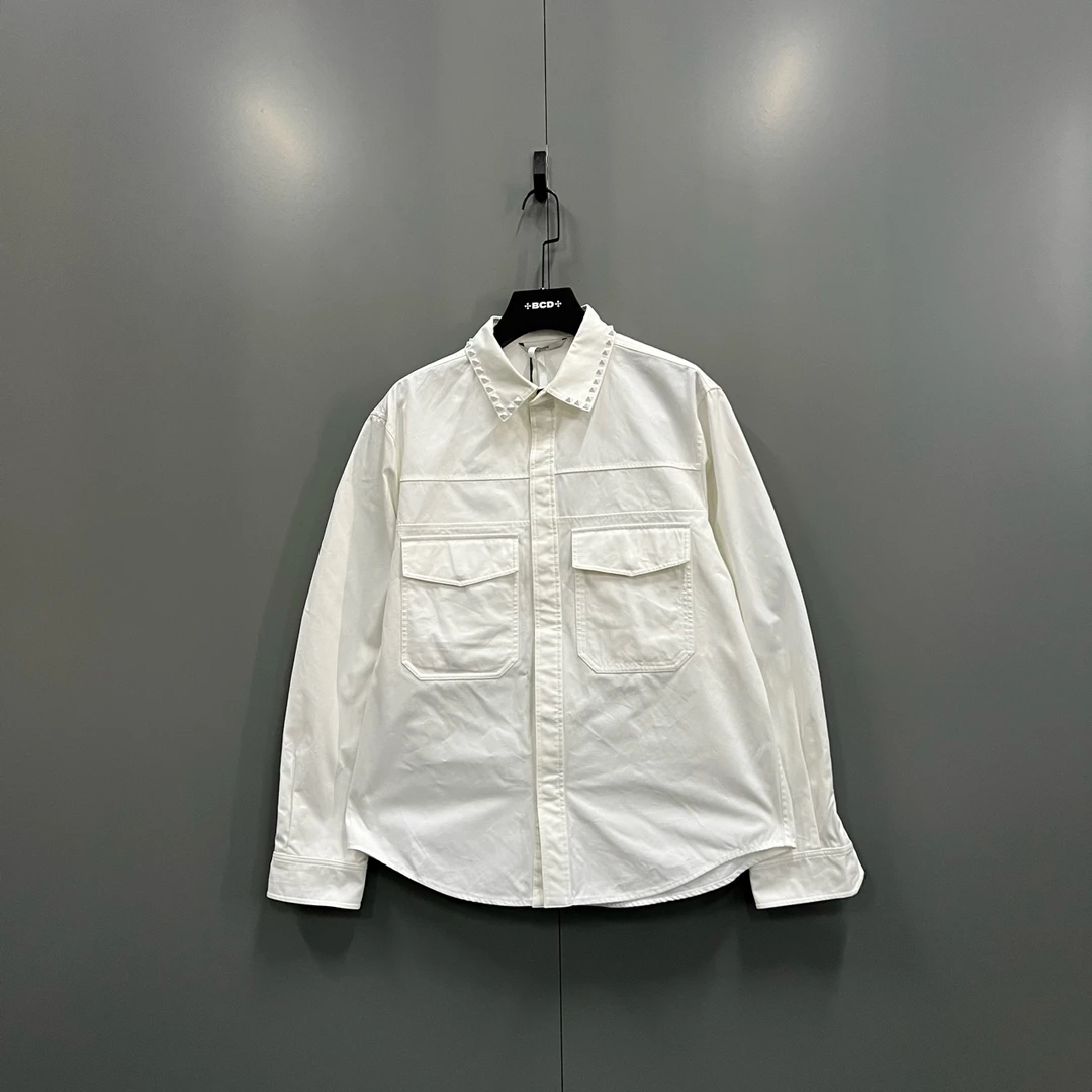95新 Valentino/华伦天奴 （cc） 白色铆钉口袋衬衫 48码 bc012438
